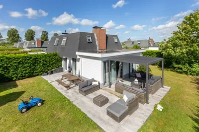 Strandhuis Schoneveld 61, Breskens