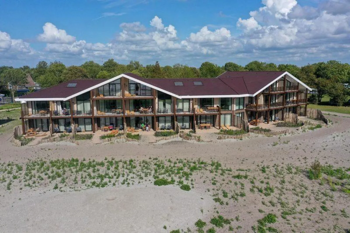 MarinaPark Beach Resort Soal